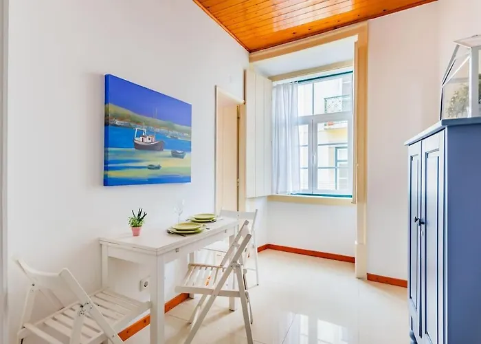 1br @ Downtown Chiado Апартаменты